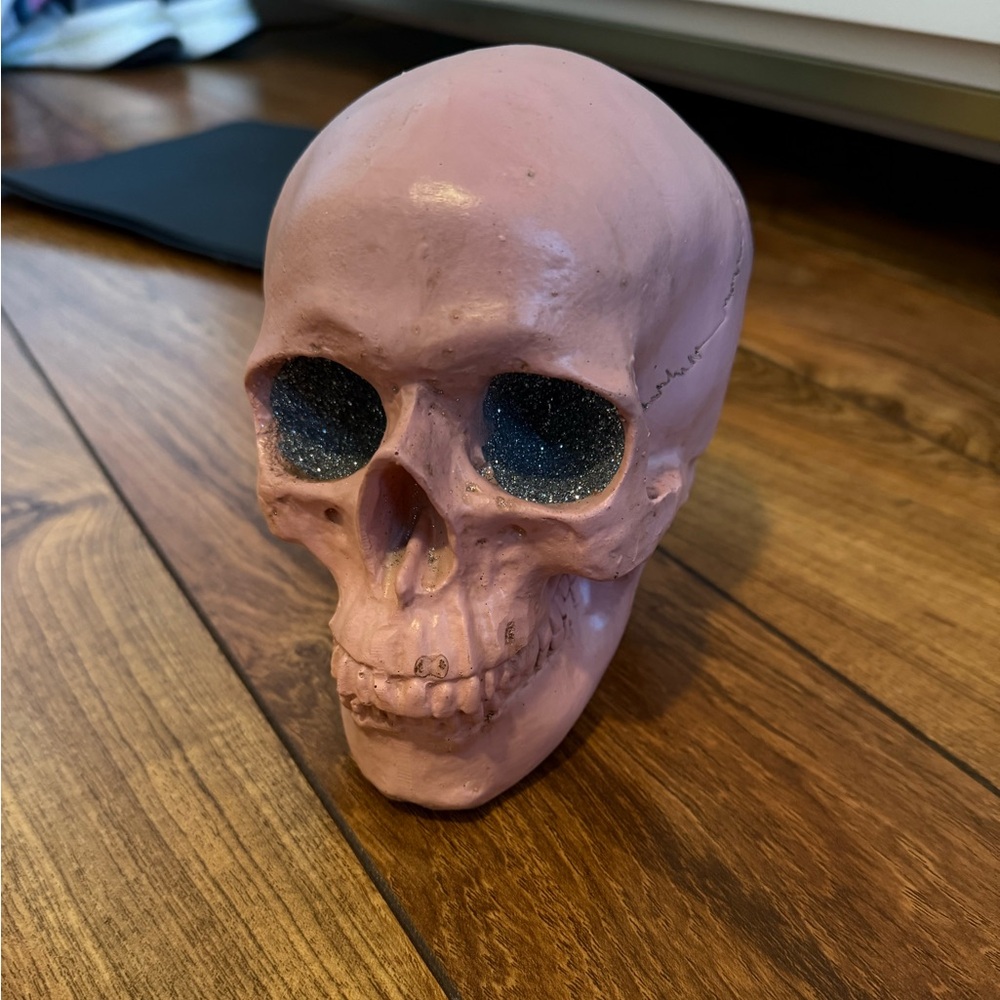 Pink Halloween decor